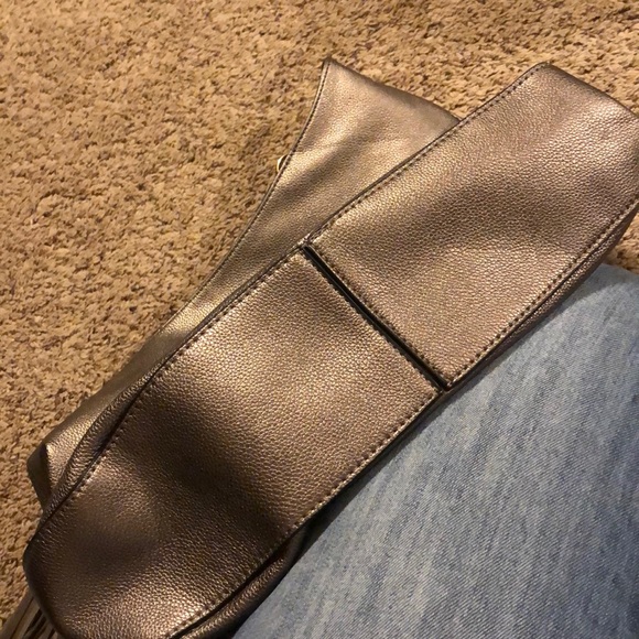 Handbag - Picture 3 of 4